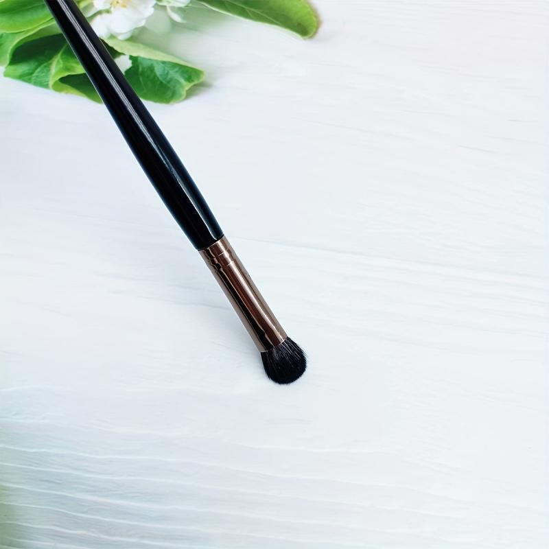 Professional Eyeshadow Brush for Eye Makeup Artist