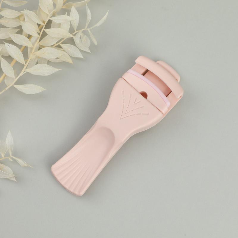 Eyelash Curler with 2 Silicone Pads for Eye Makeup