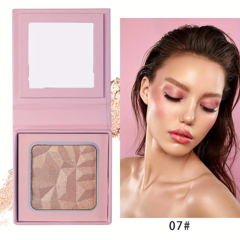 Three-Dimensional Highlighter Powder for Face and Eyes
