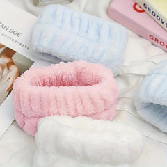 4pcs Wrist Towels for Face Washing and Skincare Spa