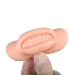 5D Stereoscopic Lip Module for Practice Applying Lip Glaze