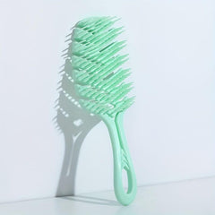 Curved Comb for Smooth & Fluffy Hair