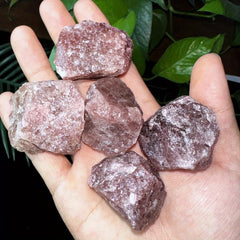 Natural Strawberry Crystal Rough Stone Chakra Balancing Diffuser Stone