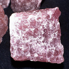 Natural Strawberry Crystal Rough Stone Chakra Balancing Diffuser Stone