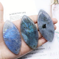 Gray Moonlight Stone Leaf Pendant for Healing Energy