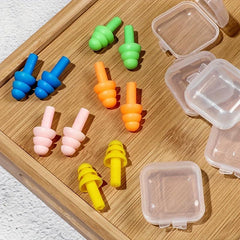 5pcs Christmas Tree Shaped Swimming Earplugs - Waterproof & Noise Reducing