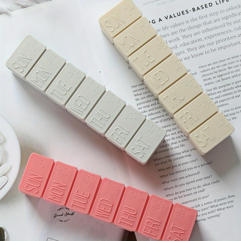 Portable 7 Sub Pill Box Mini Carry Sealed Pill Box For Travel Office