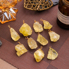 Yellow Crystal Jade Wire Pendant Necklace 1pc