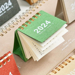 4pcs Mini Desk Calendar Small Desk Calendar Portable Desktop Calendar