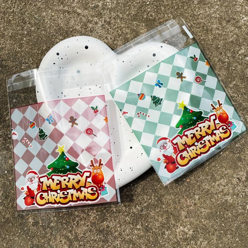 100pcs Christmas Opp Ziplock Bag Santa Claus Party Packaging