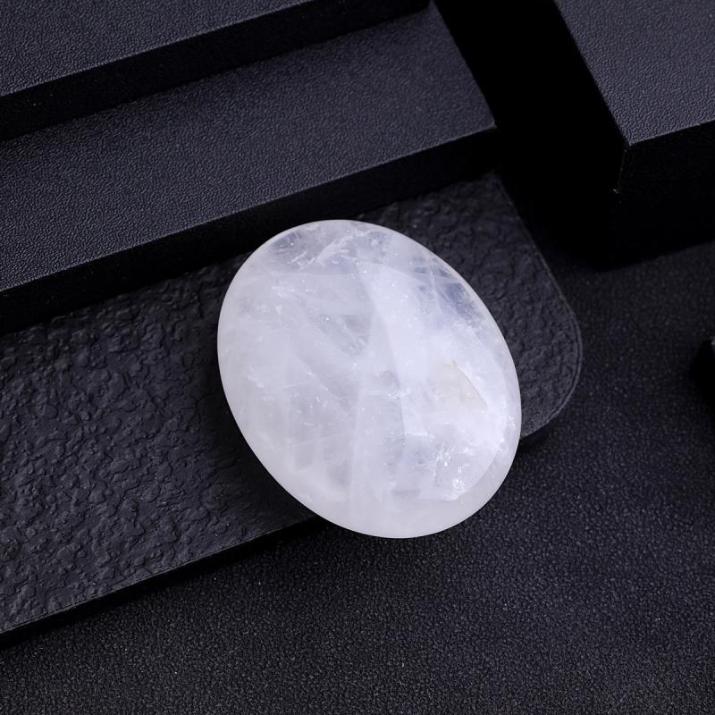 Natural Stone Massage Energy Stone Oval Yoga SPA Hand Polishing