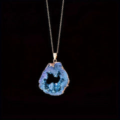 Gilded Agate Stone Quartz Chip Pendant Necklace for Witchcraft