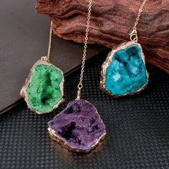 Gilded Agate Stone Quartz Chip Pendant Necklace for Witchcraft