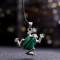 Natural Stone Frog Healing Crystal Pendant Necklace DIY Spirit Jewelry