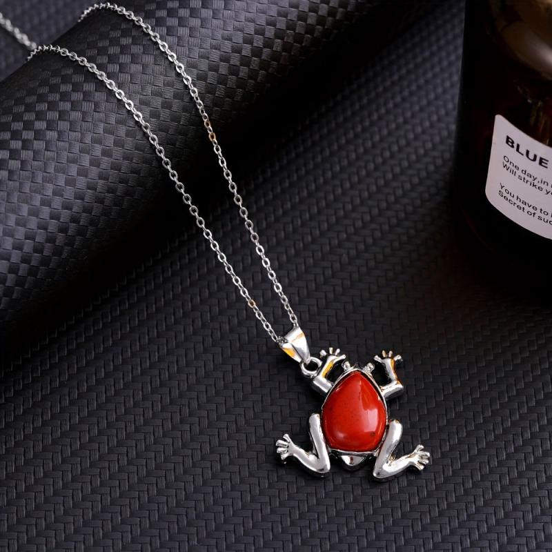 Natural Crystal Quartz Frog Pendant Necklace