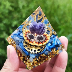 Energy Orgonite Pyramid Kyanite Amethyst Crystal Pyramide Reiki Meditation Tool