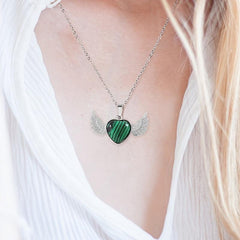 Heart Shaped Crystal Pendant Necklace Natural Quartz Stone Pendant Necklace