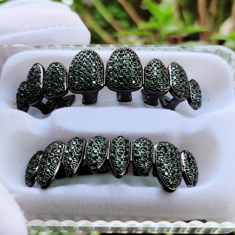 Green 8-Tooth Golden Silvery Grillz Set for Men Women