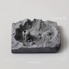 Astronauts In The Moon Theme Decorative Ashtray