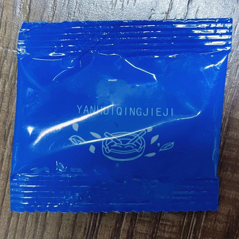 20pcs Disposable Ashtray with Ash Absorbing Balm