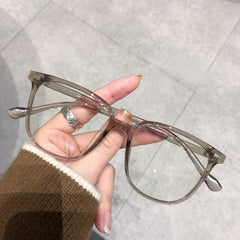 Light Resistant Olive Green Square Glasses with Case