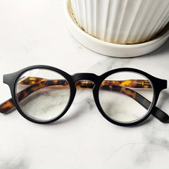 Light Blocking Reading Glasses for Home Use