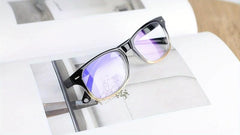 Fashionable Reading Glasses For Men and Women with Spring Hinge