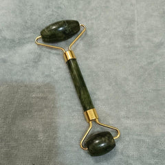 Facial Scraping Board & Jade Roller Massager Set