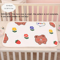 3pcs Random Pattern Diapers Absorbent Pads Waterproof Material Easy Clean