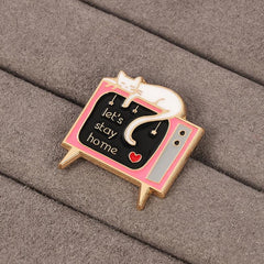 Creative Kitten TV Brooch Enamel Pin Anti-Exposure Waist Backpack Accessory