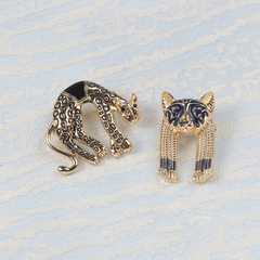Vintage Baroque Leopard Head Pin Brooch