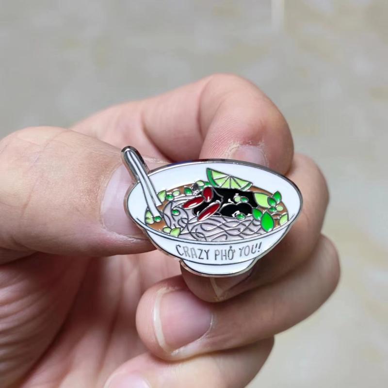 Men's Creative Noodle Enthusiast Brooches