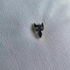 Cartoon Big eyed Cat Pin Clothes Bag Access.