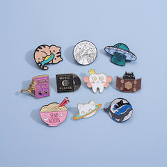 8pcs Animal Brooch for Men Creative Cartoon Geometric Small Gift Accessories