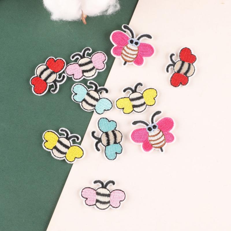 6pcs Multicolor Bee Embroidered Patch Random