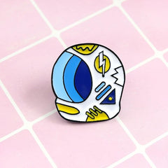 Creative Astronaut Helmet Brooch