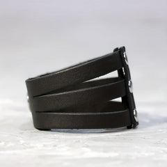 Punk Style Men's Leather Wrist Guard with Rivet Inlay