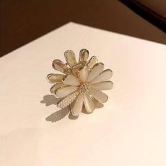 Opal Small Daisy Hair Clip Summer Back Head Clip Shark Claw Headdress