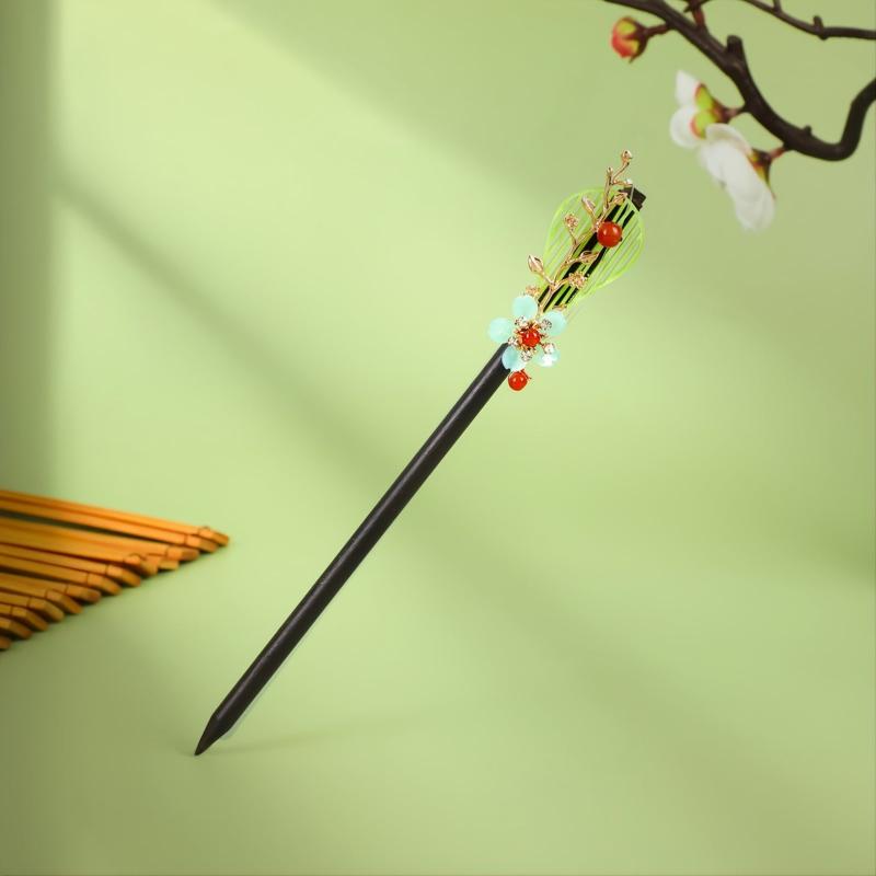 Vintage Cheongsam Hairpin Small Flower Leaves Tassel Wooden Hairpin