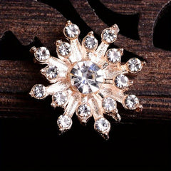 Snowflake Charm Brooch Faux Pearl & Rhinestone Decor Buckle Alloy