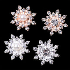 Snowflake Charm Brooch Faux Pearl & Rhinestone Decor Buckle Alloy