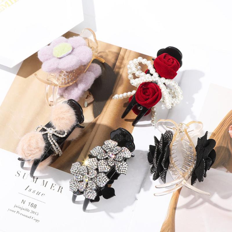 Girls Casual Curls Hair Clips Flower Fur Ball Claw Clip Makeup Tools