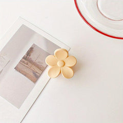 Irregular Petal Hair Claw Clip Retro Frosted Shark Claw Headwear