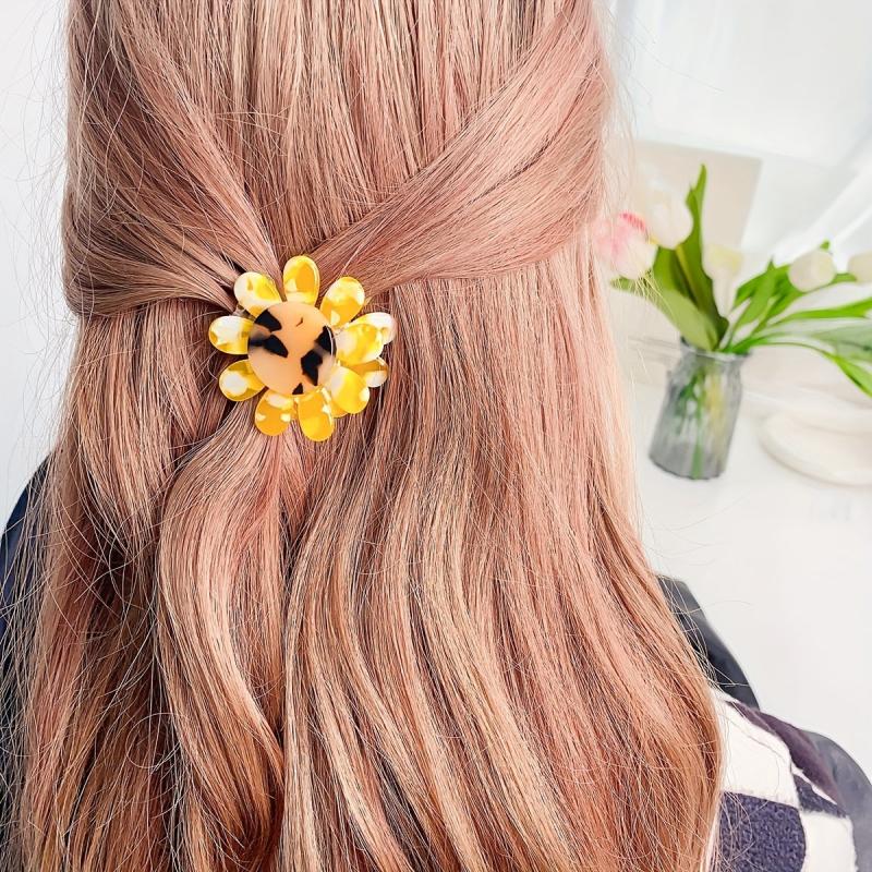 Acrylic Flower Hair Claw Sunflower Shaped Hair Claw for Girls