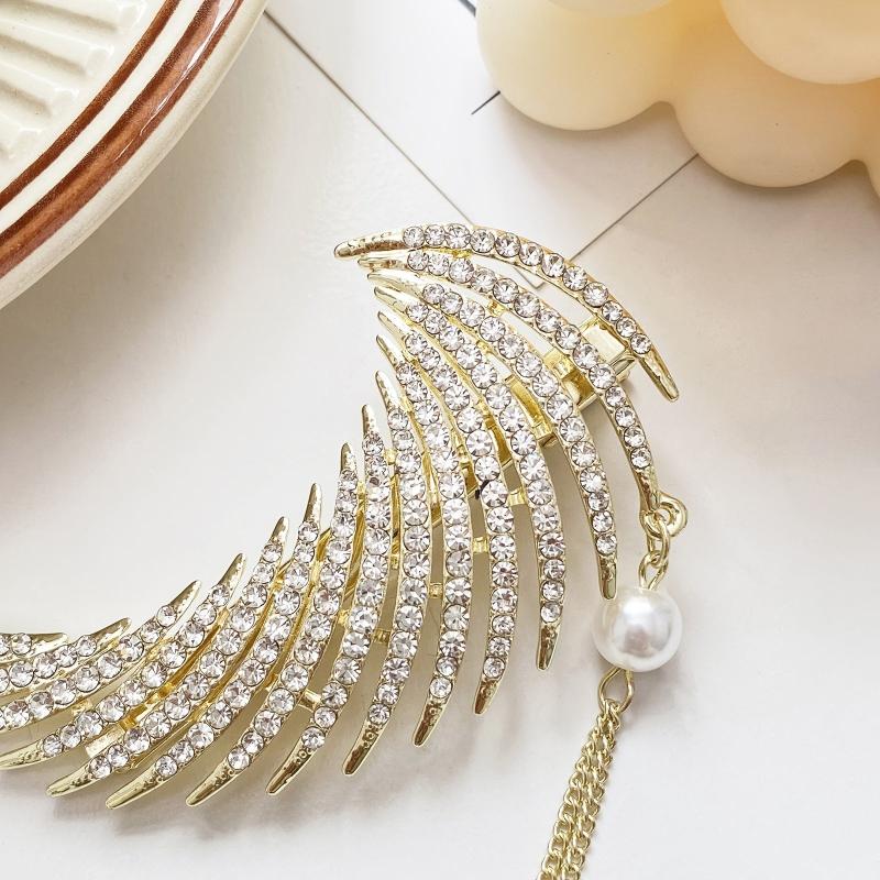 Feather Tassel Faux Pearl Hair Claw Clip Vintage Grip Hair Jaw Clip