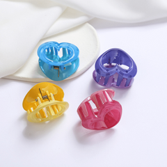 Sweet Shark Claw Hair Clip for Women Girls Baby Toddlers