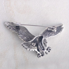 Vintage Flying Eagle Brooch Pin for Men Casual Clothing Jewelry