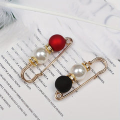 Faux Pearl Brooch Pins Rhinestone Cardigan Brooch Beads Buckle Pin