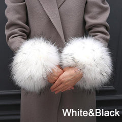 2pcs Winter Faux Fur Arm Warmers Short Wrist Band Cuffs for Women
