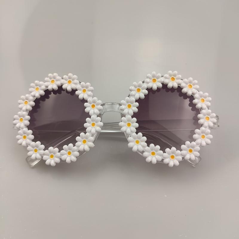 Girls Daisy Sunglasses Round Frame UV Protection Travel Outdoor Kids Accessory